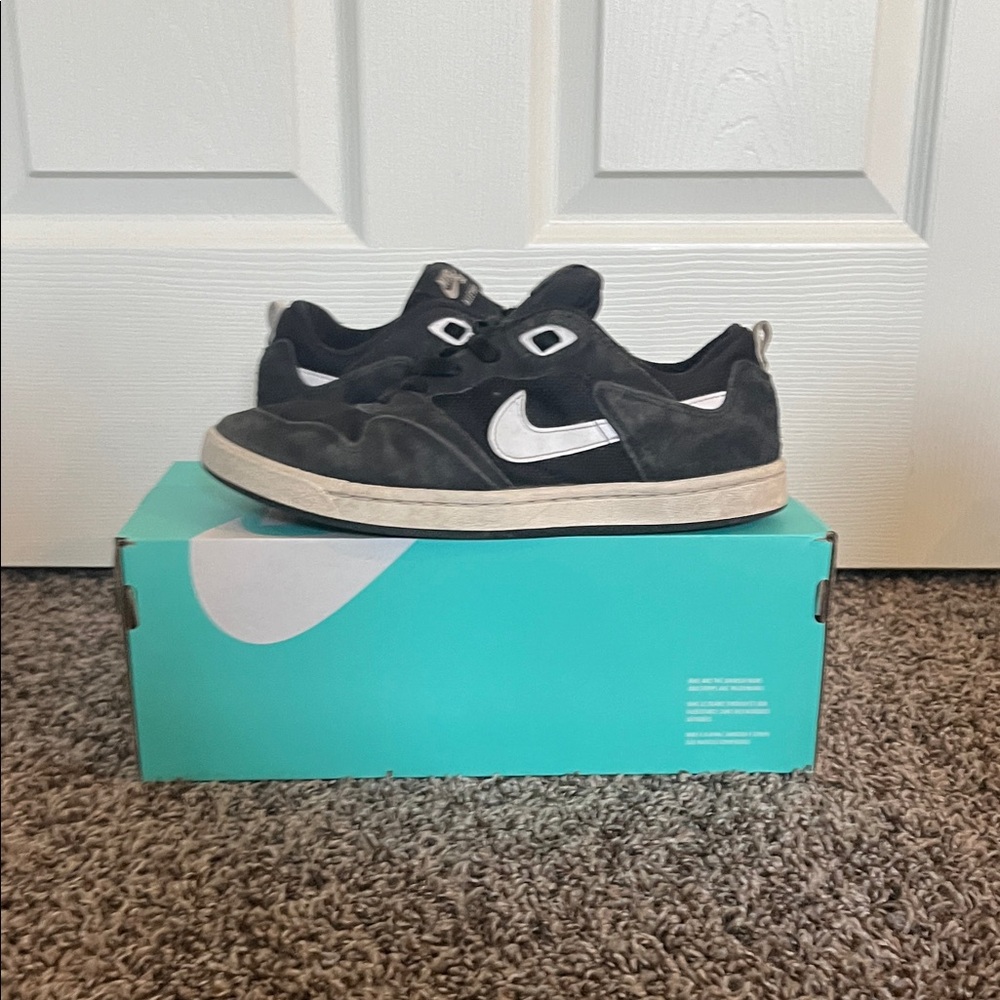 Nike SB Alleyoop Mens Athletic Skate Shoes Sneakers